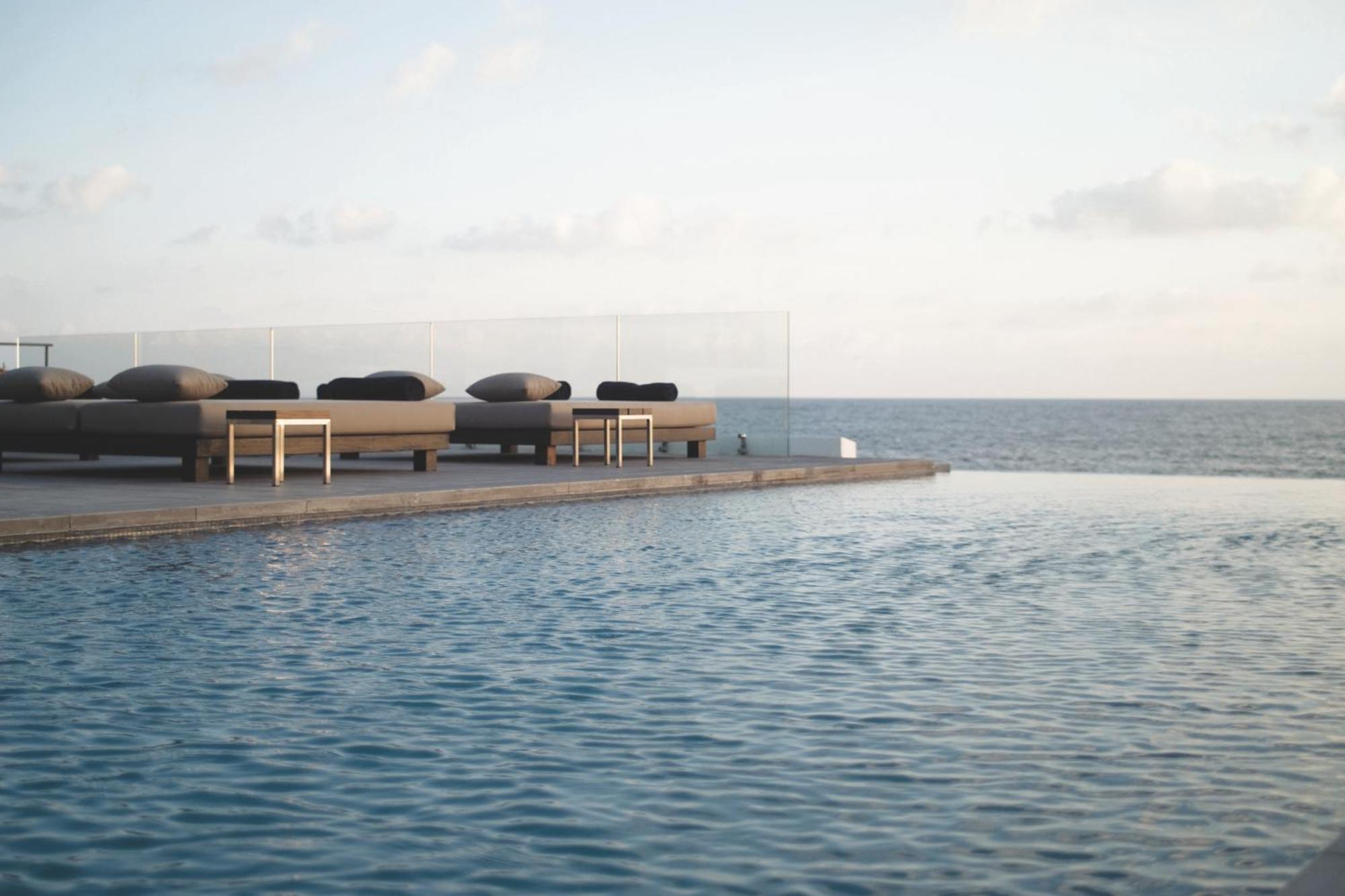 Almyra Hotel Paphos Ngoại thất bức ảnh The pool at the hotel