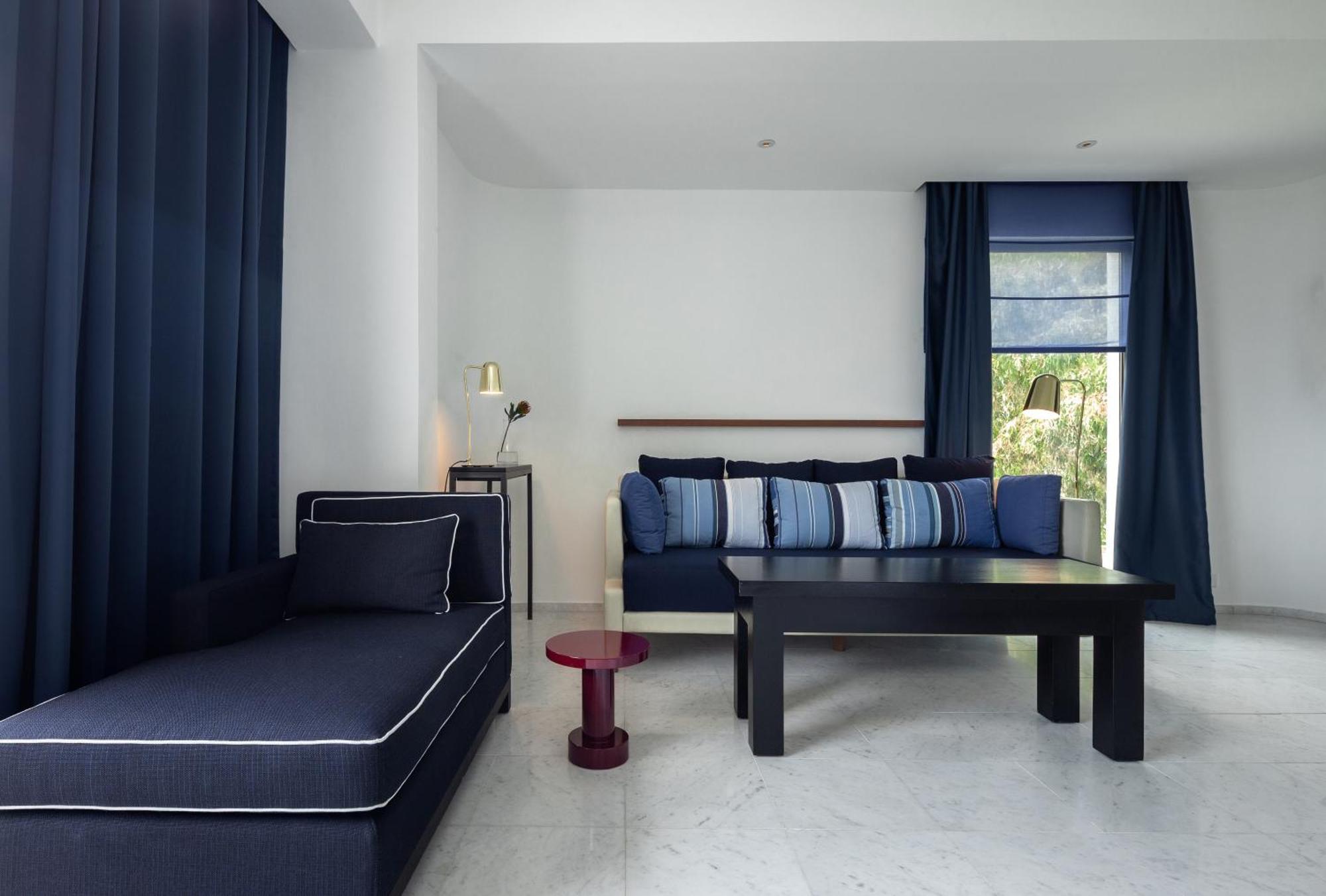 Almyra Hotel Paphos Ngoại thất bức ảnh